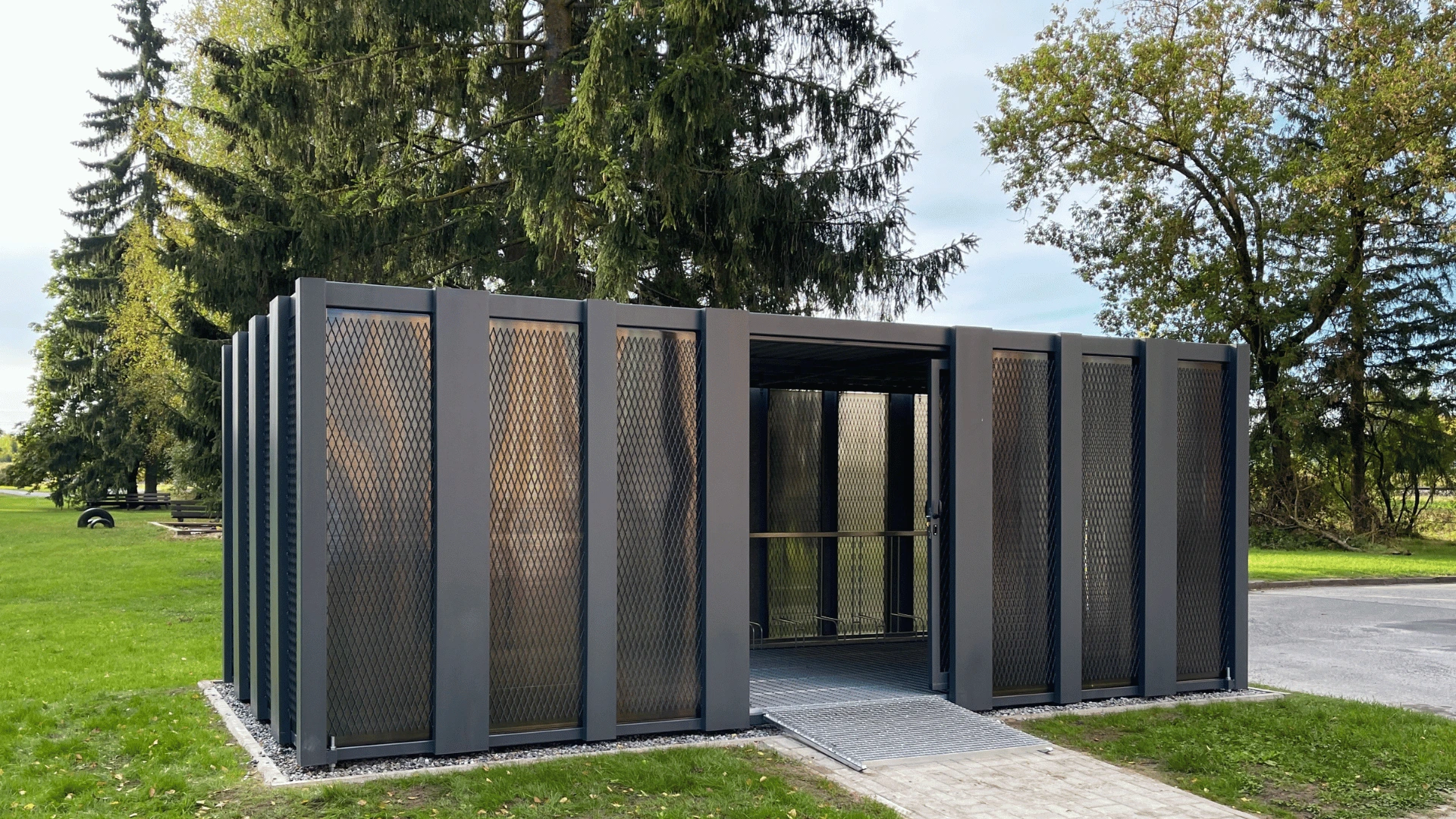 RATTAMAJAD JA PRÜGIMAJAD KORTERIÜHISTUTELE NING ETTEVÕTETELE